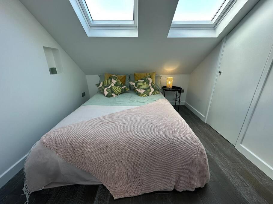 Lovely New Decor Studio - 4 The Southwell Londen Buitenkant foto