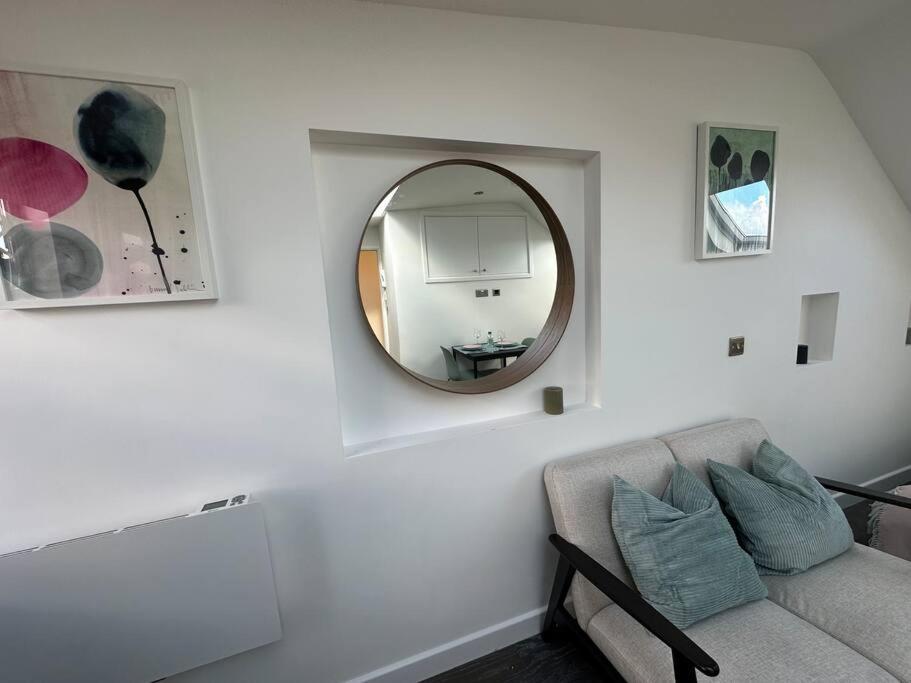 Lovely New Decor Studio - 4 The Southwell Londen Buitenkant foto